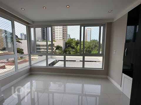 Image 13 - 250425